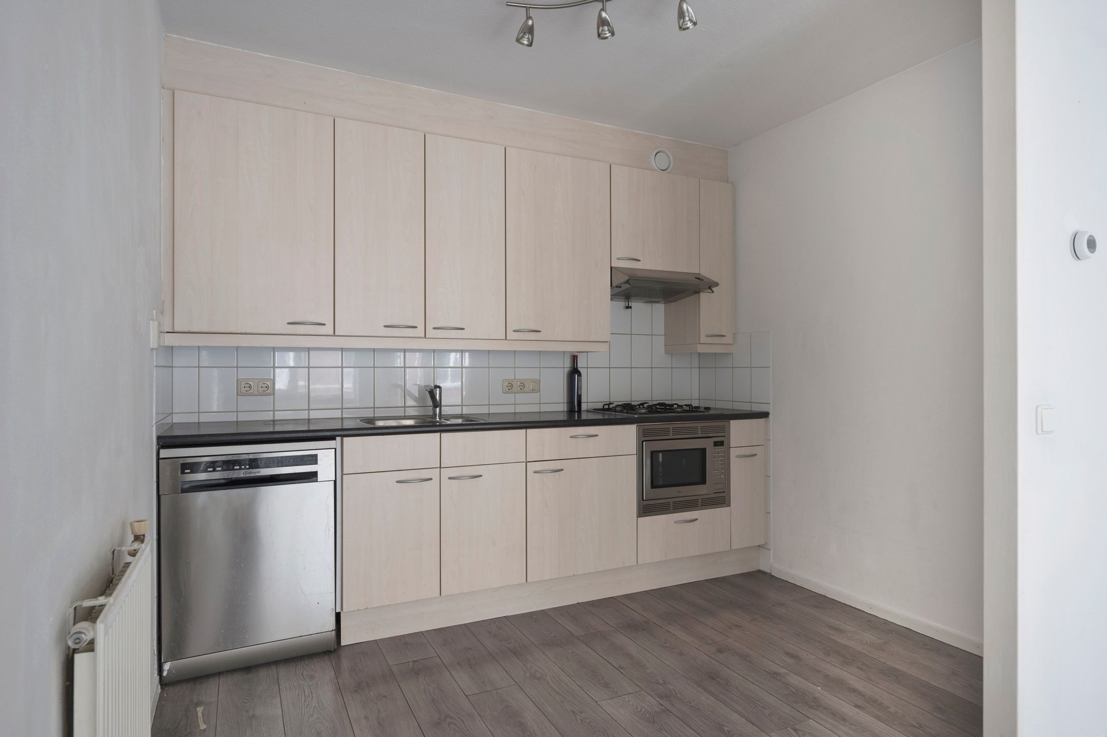 Foto 12 van Lakenweversplein 15-C