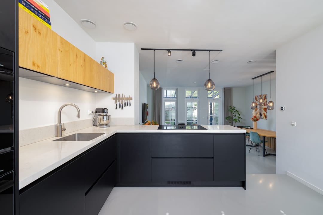 Photo 13 of Oberon 4