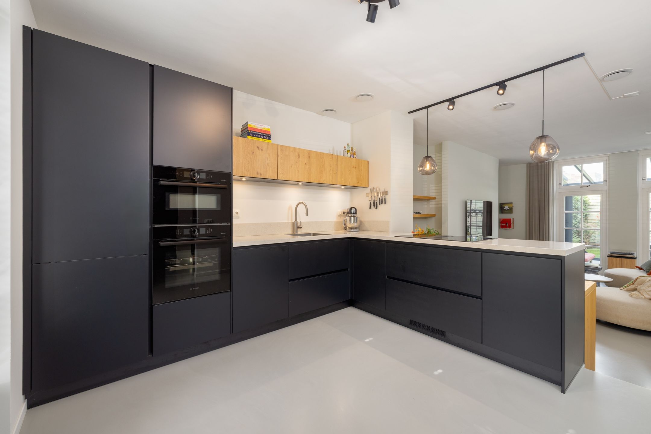 Photo 15 of Oberon 4