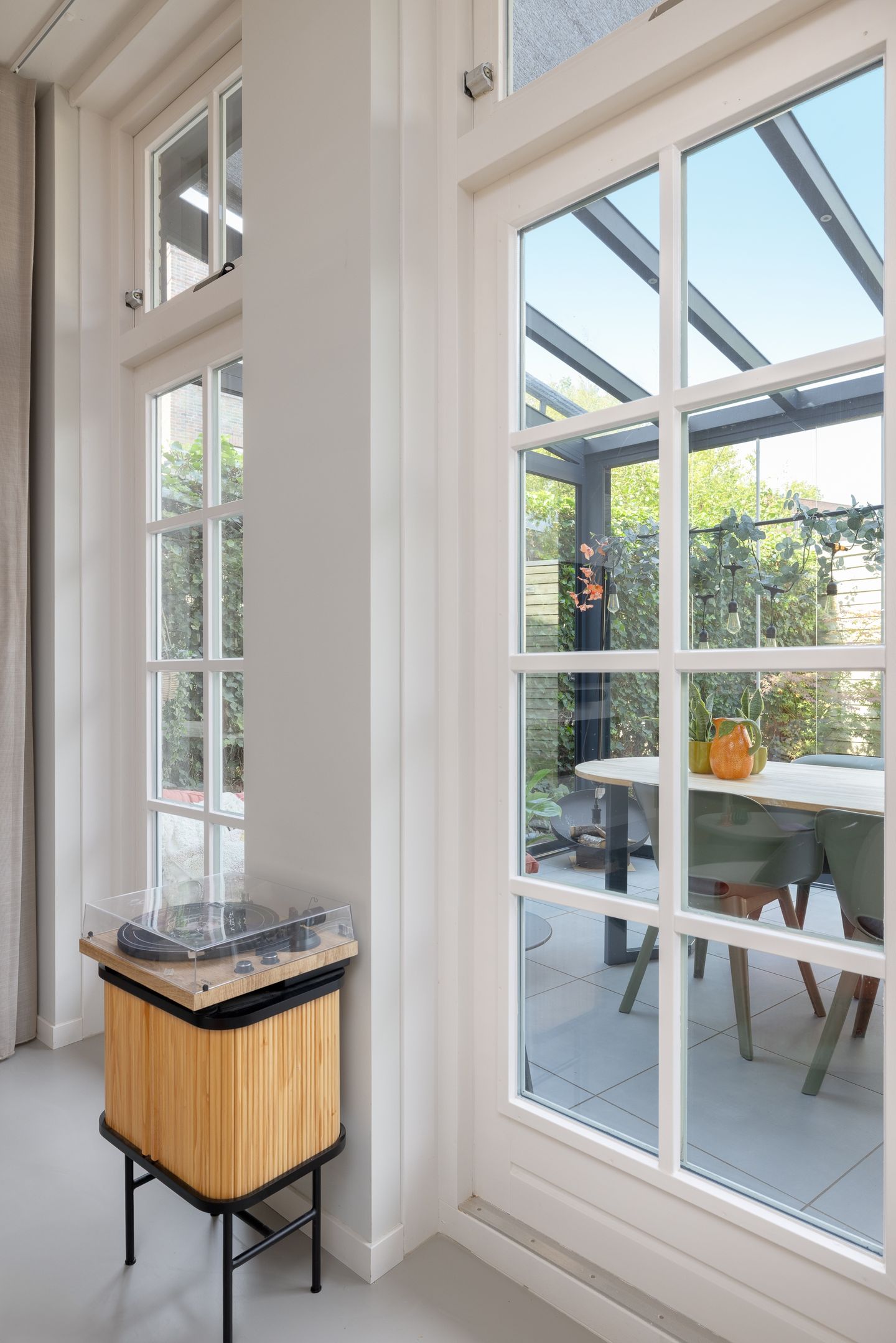 Photo 19 of Oberon 4