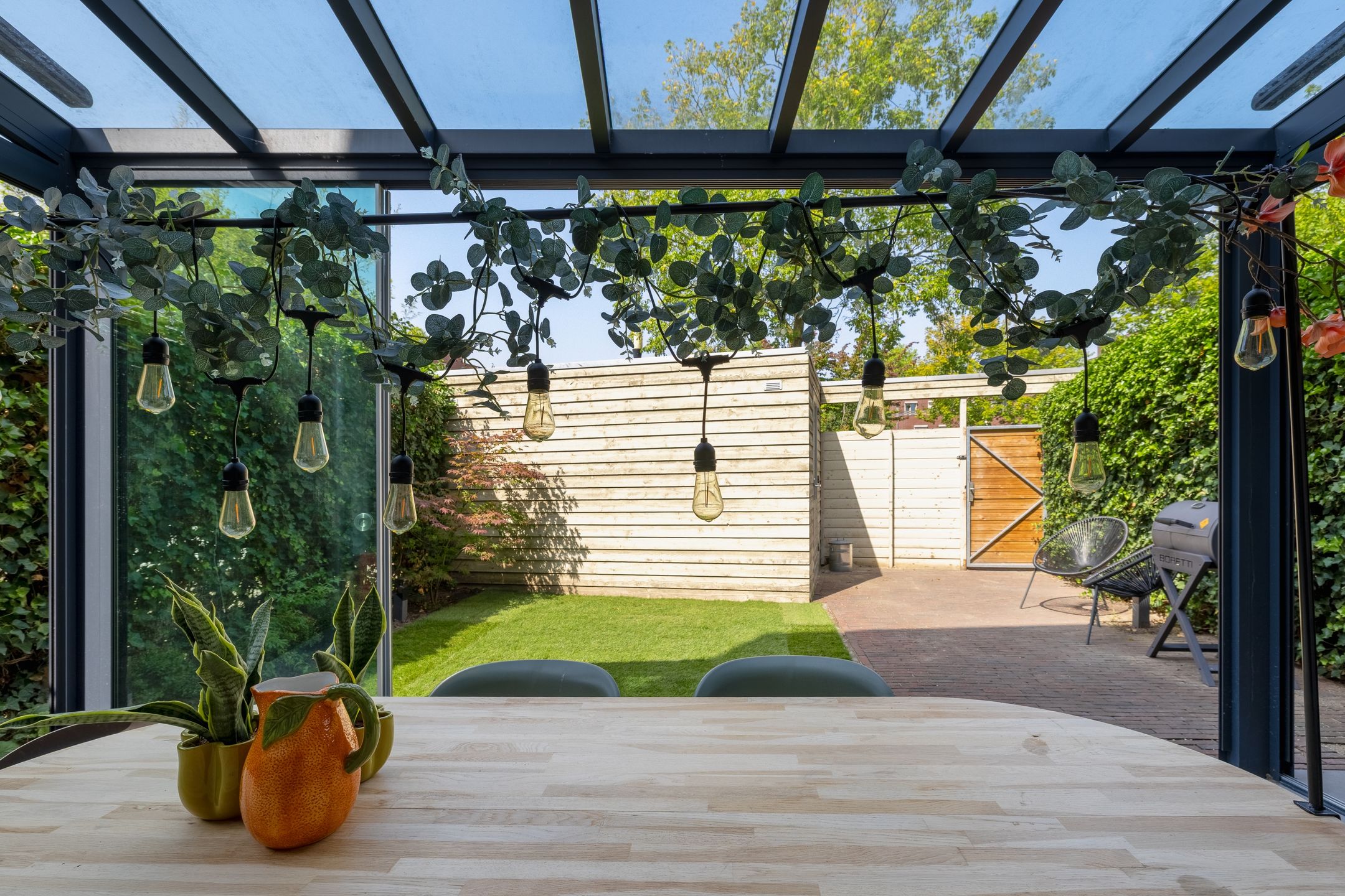 Photo 24 of Oberon 4