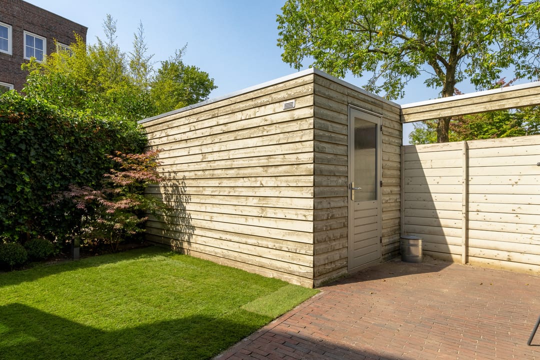 Photo 26 of Oberon 4