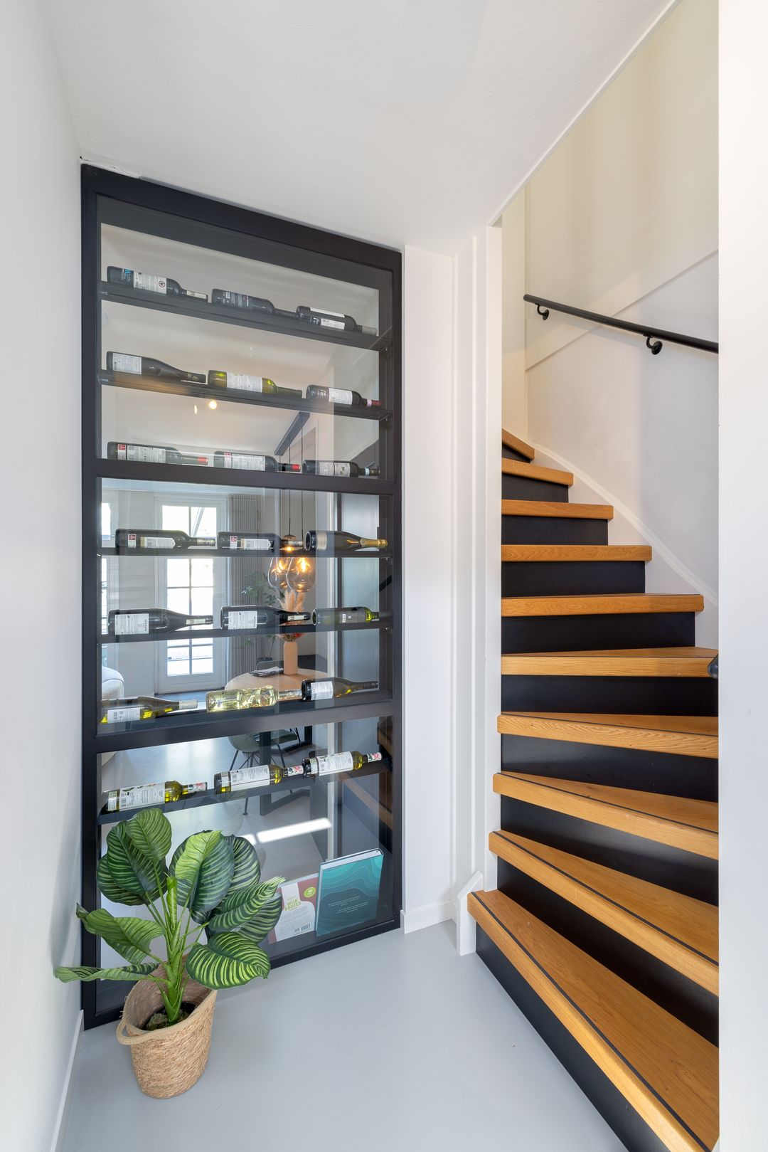 Photo 31 of Oberon 4