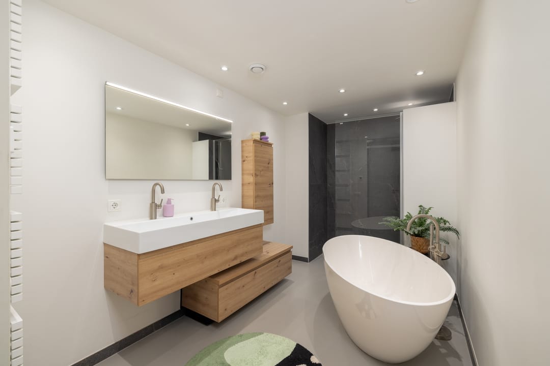 Photo 37 of Oberon 4