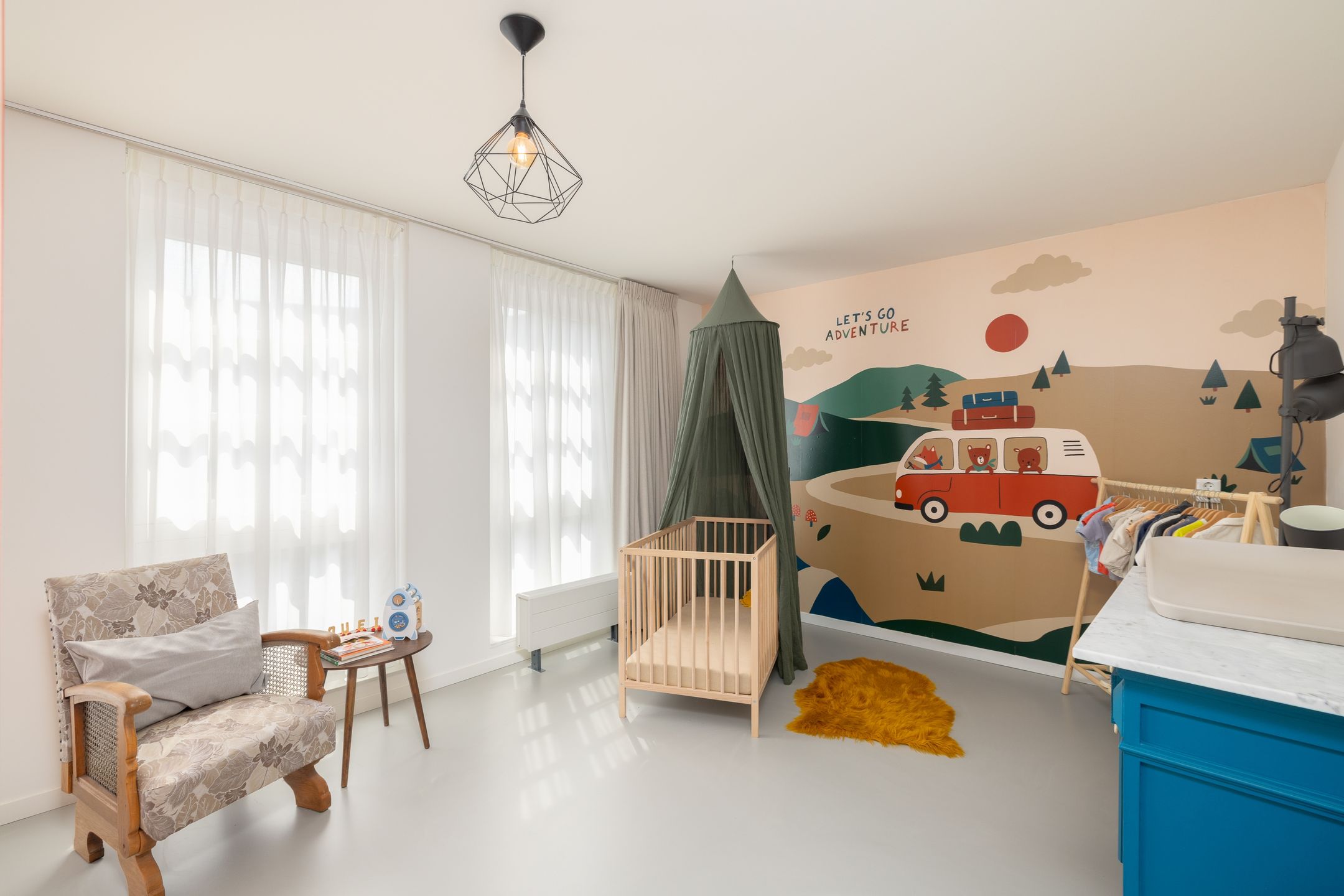 Photo 42 of Oberon 4