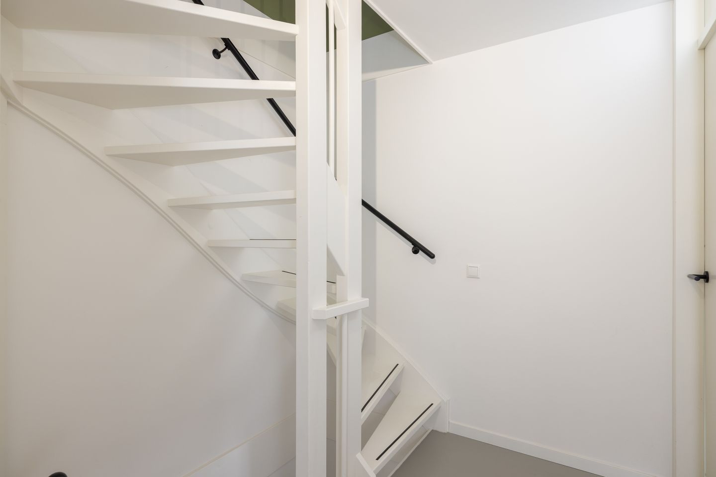 Photo 44 of Oberon 4