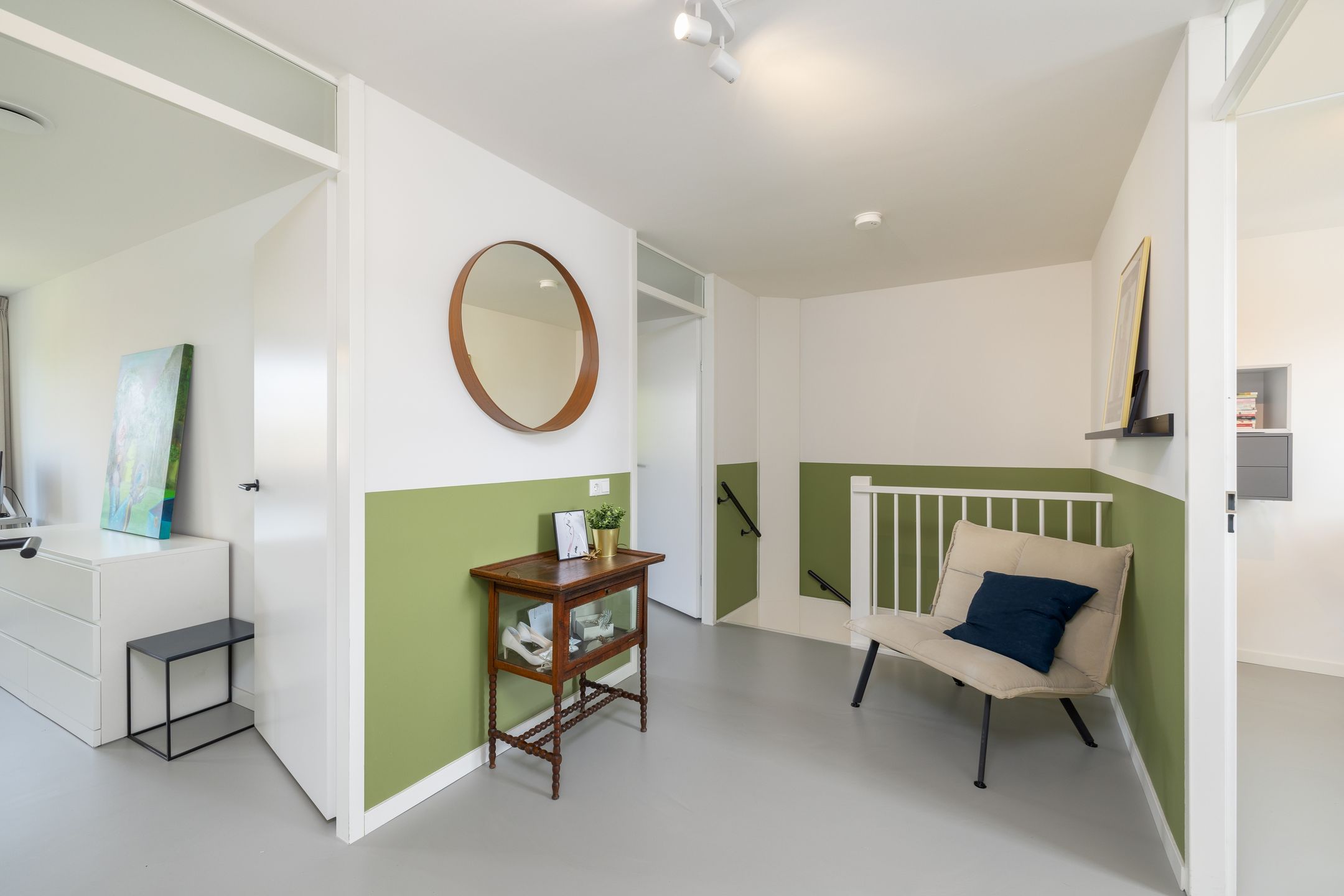 Photo 45 of Oberon 4