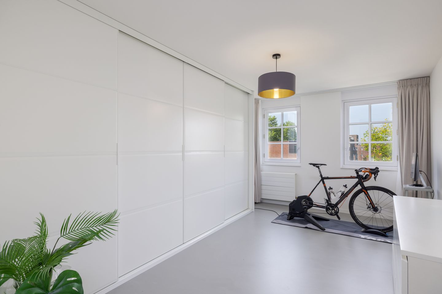 Photo 50 of Oberon 4