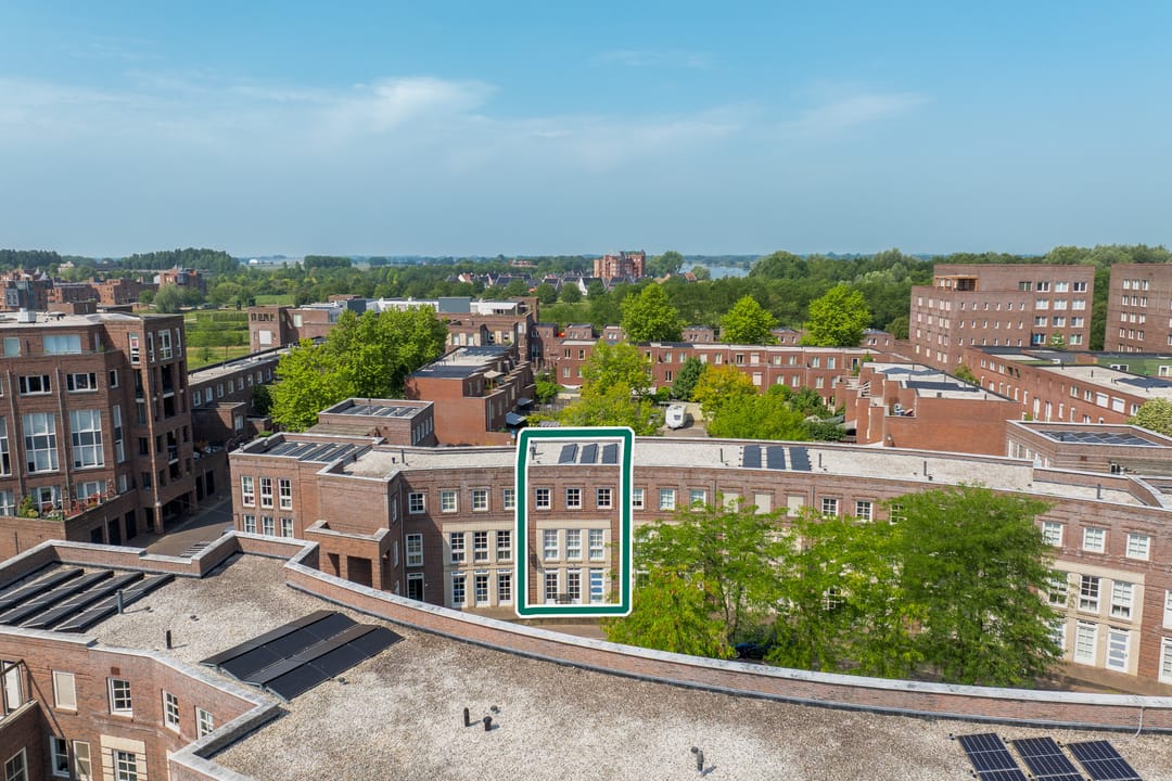 Photo 62 of Oberon 4