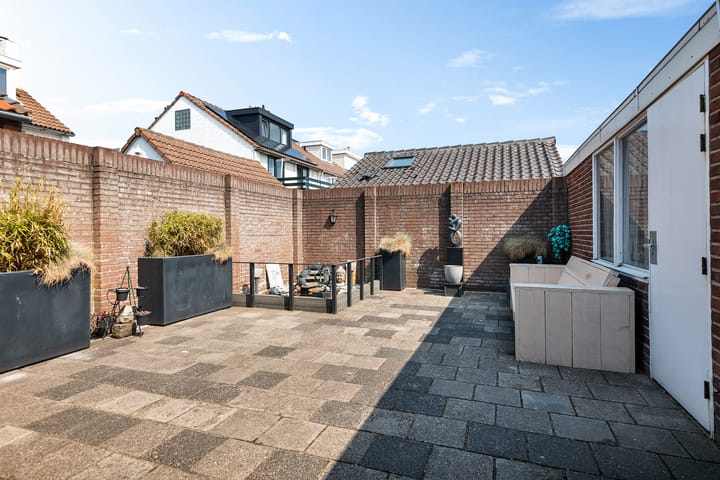 Foto 24 van Henriëtte Roland Holststraat 44