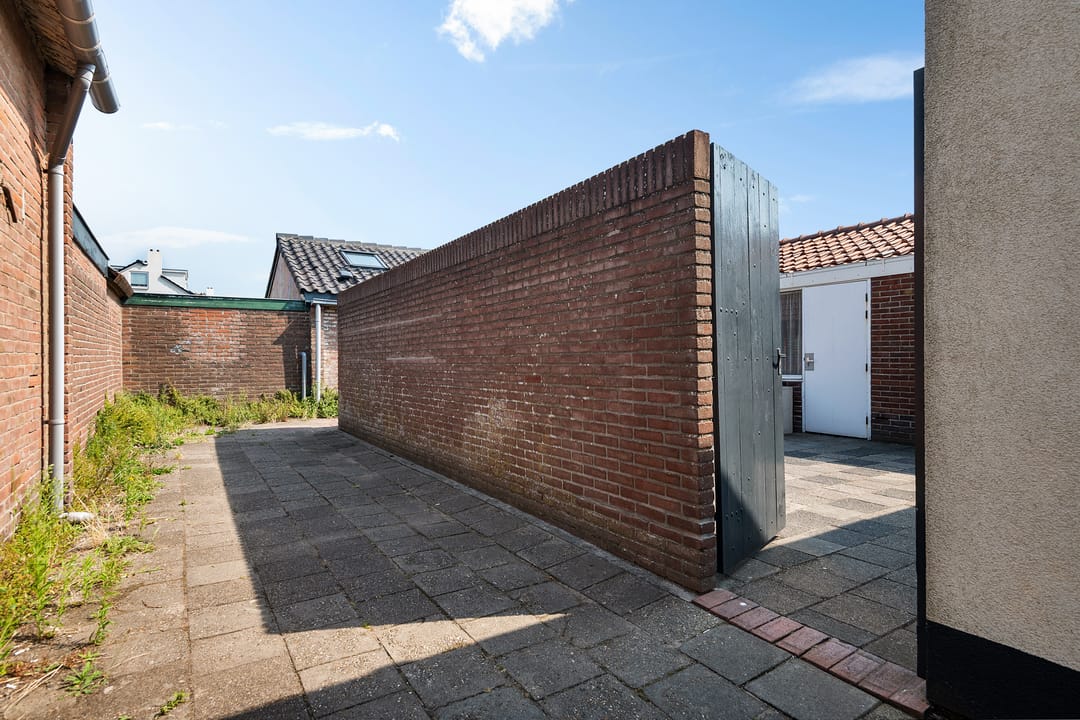 Photo 26 of Henriëtte Roland Holststraat 44