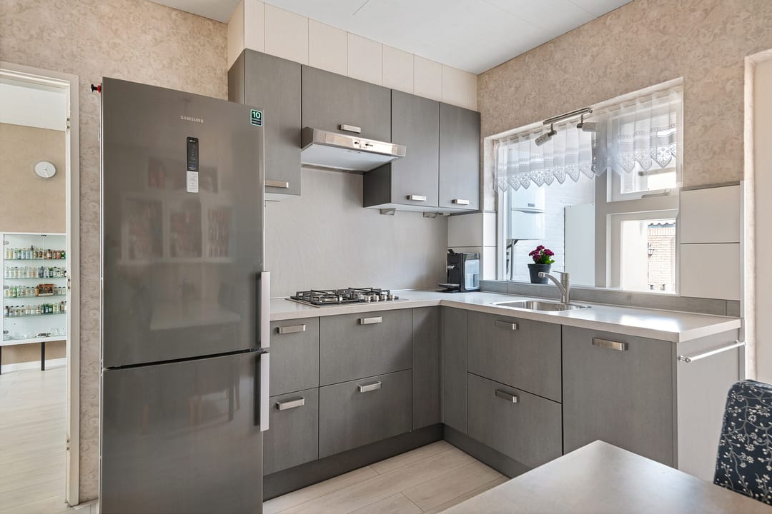 Photo 11 of Henriëtte Roland Holststraat 44