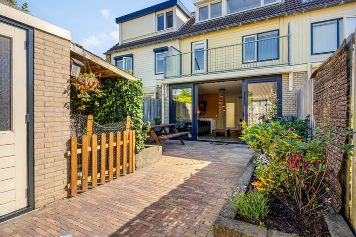 Foto 20 van Nannie van Wehlstraat 6