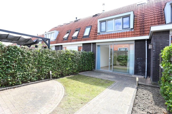 Foto 28 van Van der Stoklaan 61