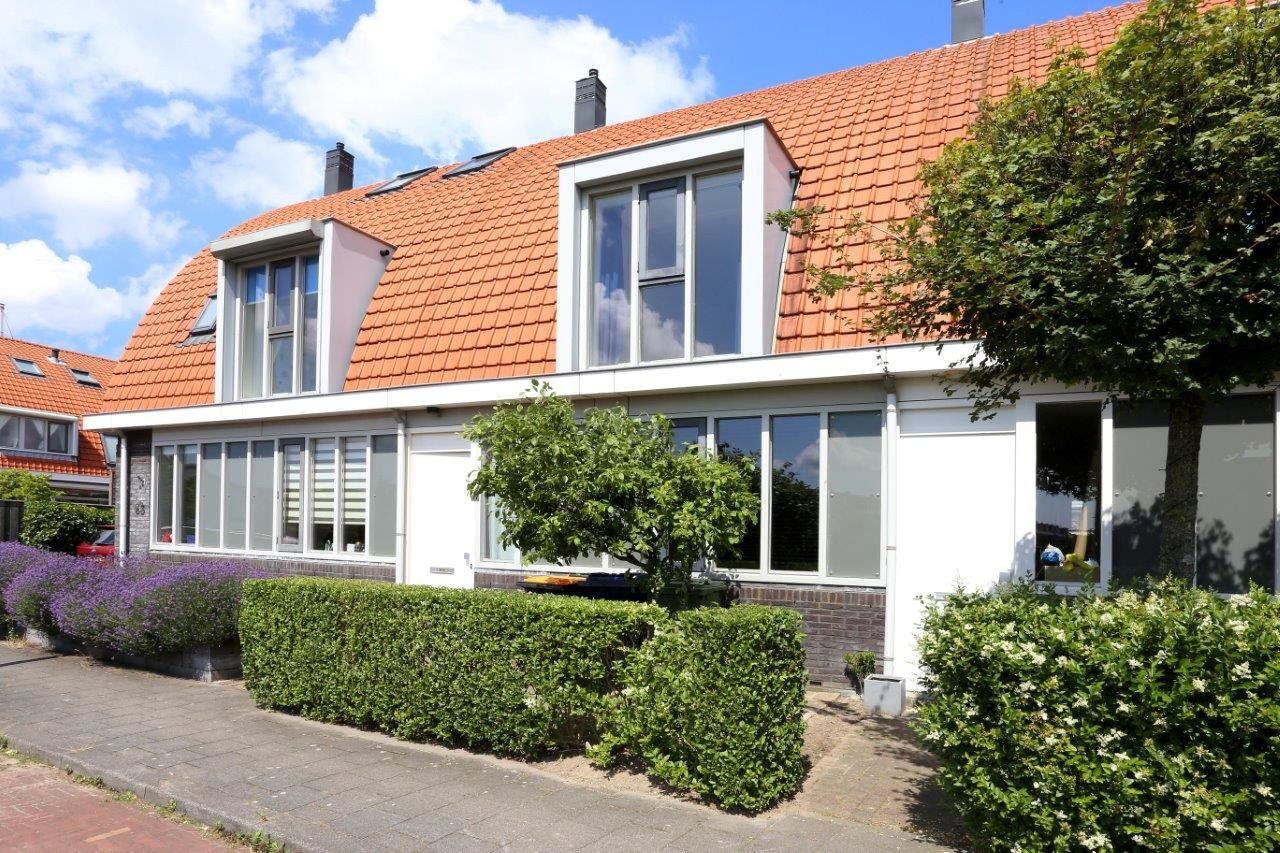 Foto 1 van Van der Stoklaan 61