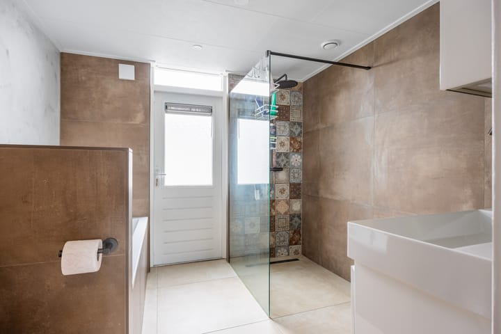 Foto 25 van Zicht 18