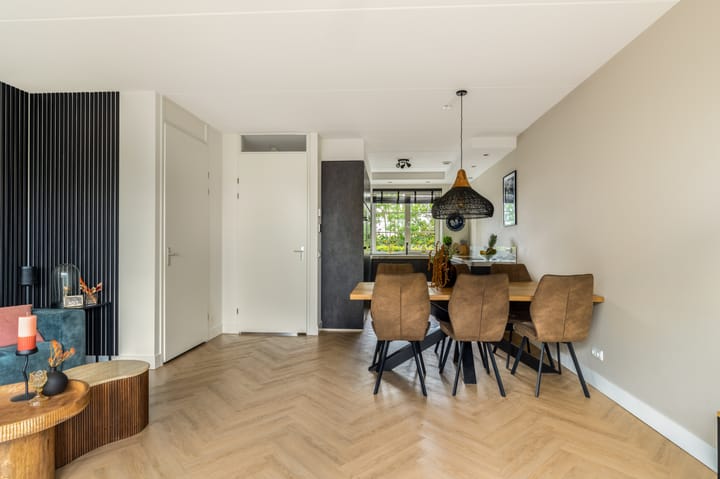 Foto 10 van Weegbree 22