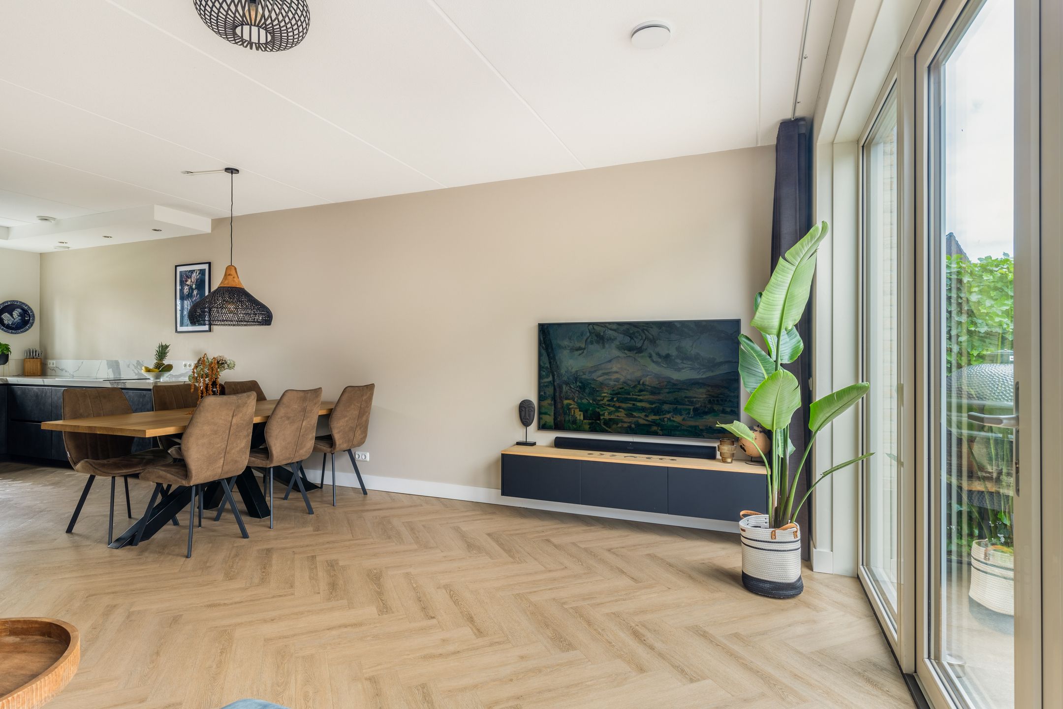 Foto 9 van Weegbree 22