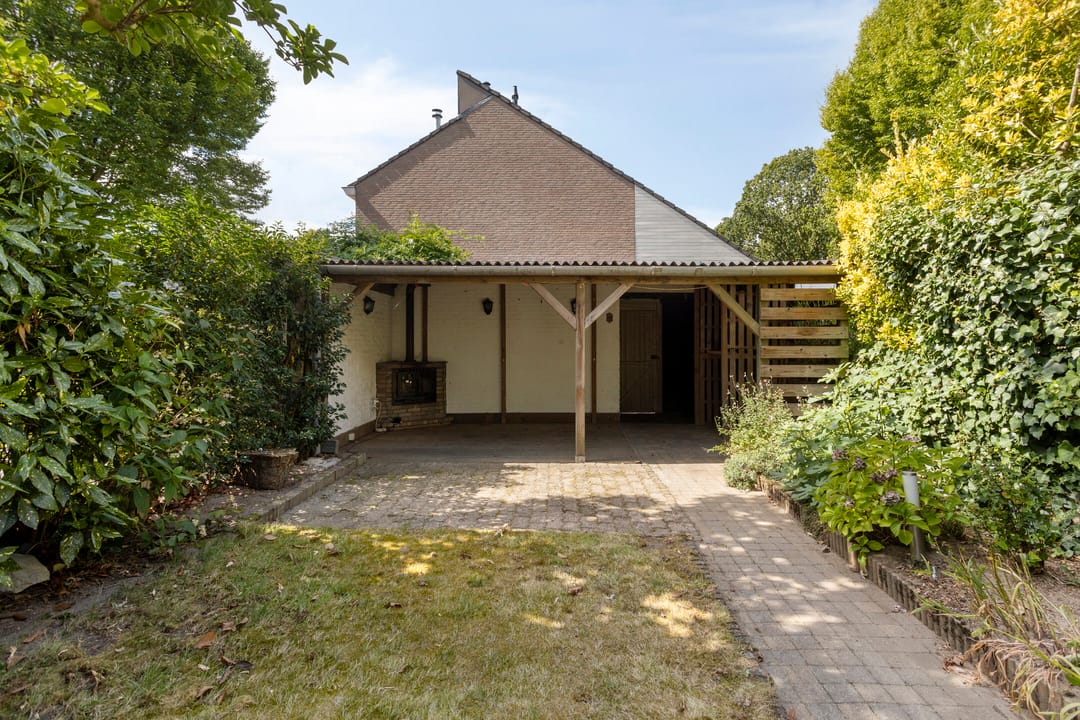 Photo 23 of De Karn 38