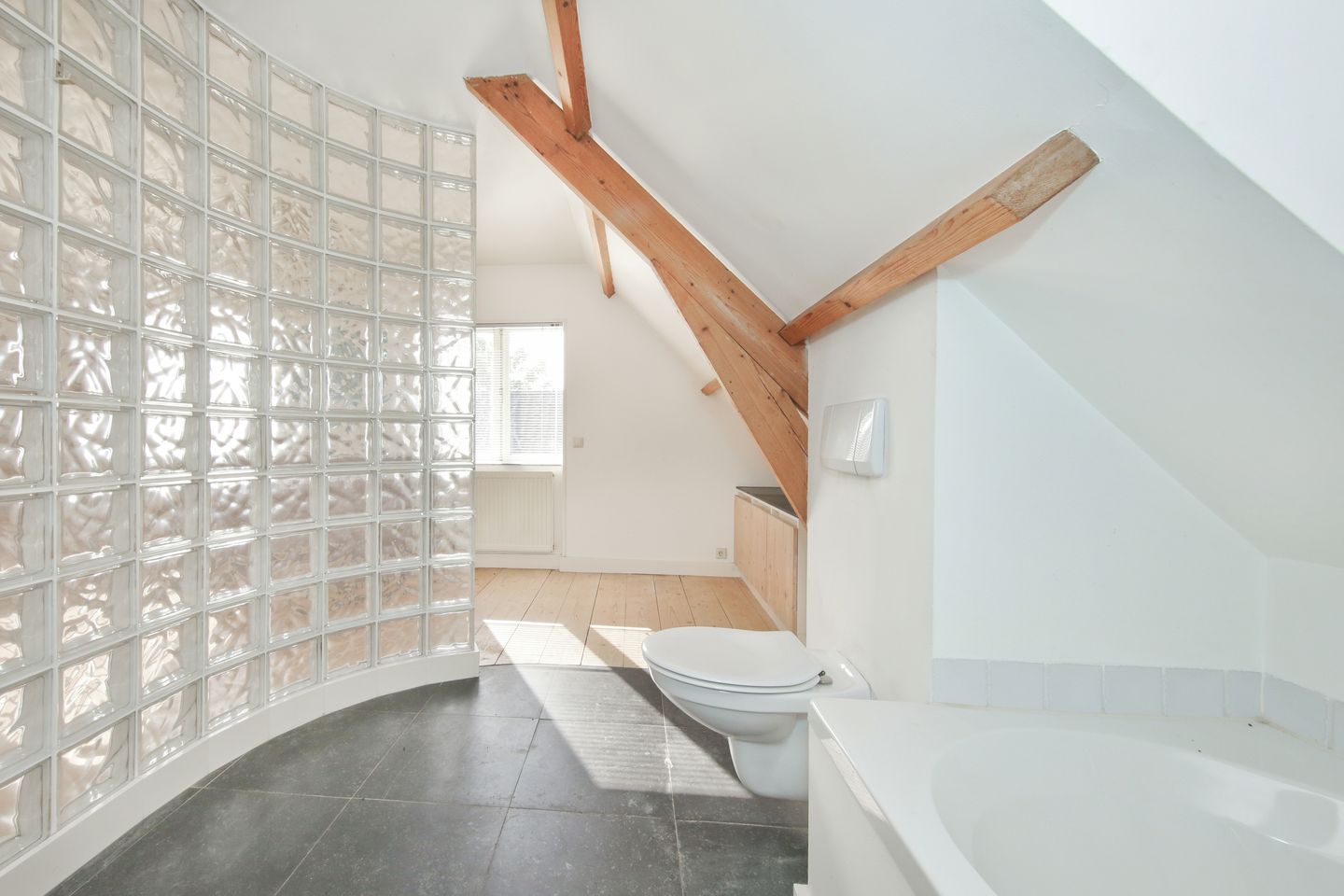 Foto 25 van Akerdijk 105