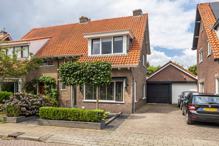 Foto 1 van Nachtegaallaan 32