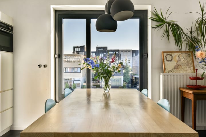 Foto 10 van Erich Salomonstraat 563