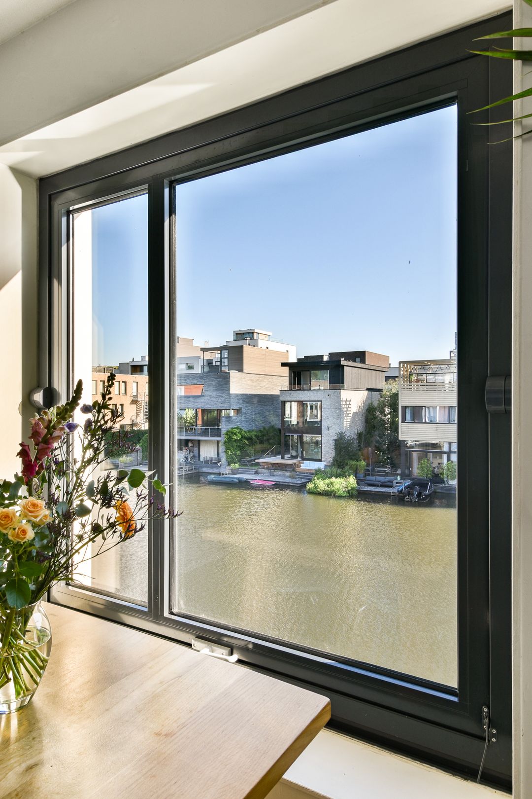 Photo 11 of Erich Salomonstraat 563