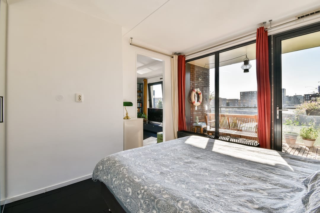 Photo 17 of Erich Salomonstraat 563