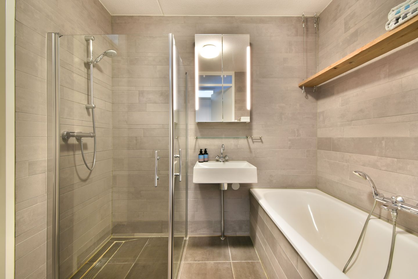 Photo 19 of Erich Salomonstraat 563