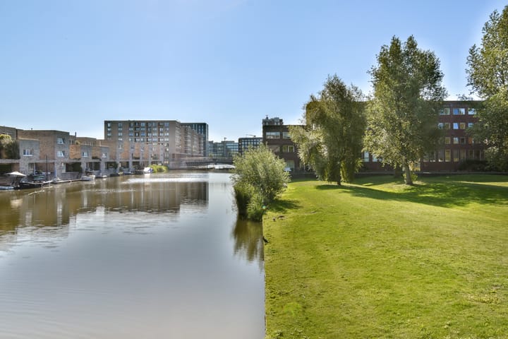 Foto 28 van Erich Salomonstraat 563