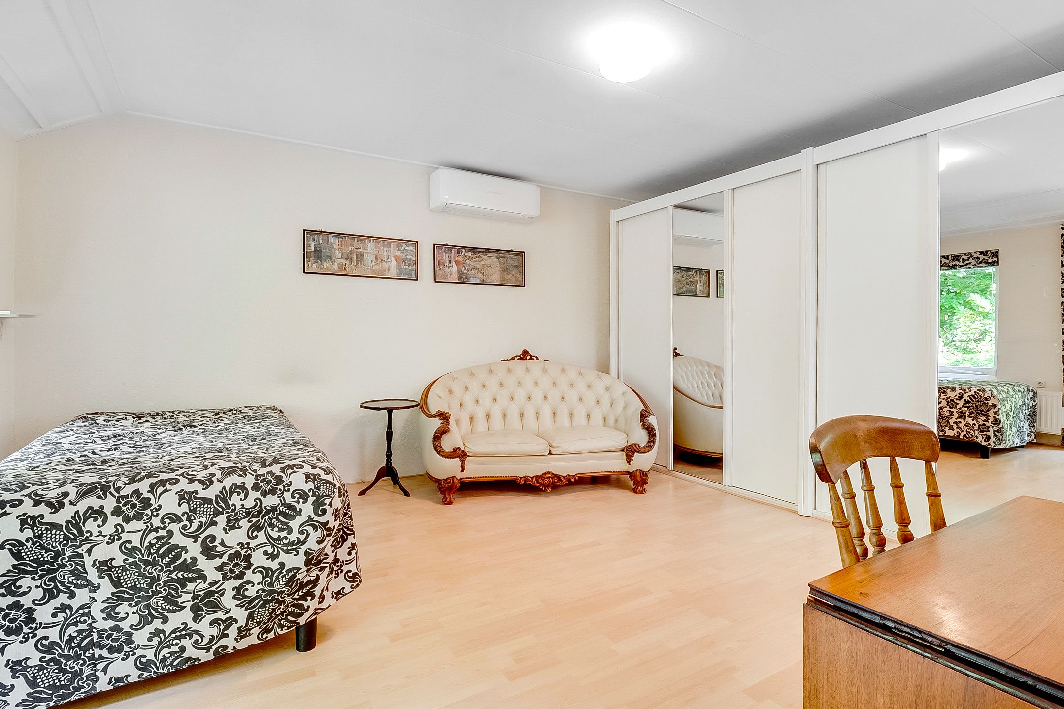 Foto 24 van Julianalaan 265