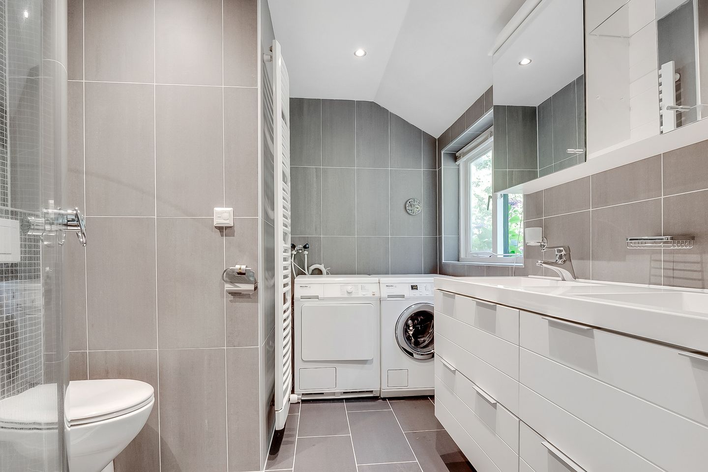 Foto 25 van Julianalaan 265