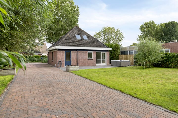 Photo 12 of Uiteinderweg 7-C