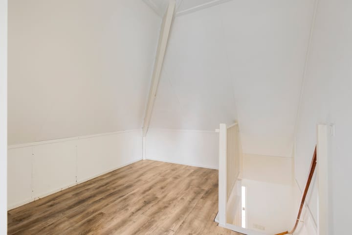 Photo 28 of Uiteinderweg 7-C