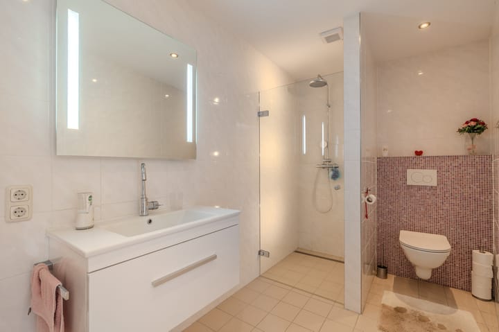 Photo 5 of Pellerij 1