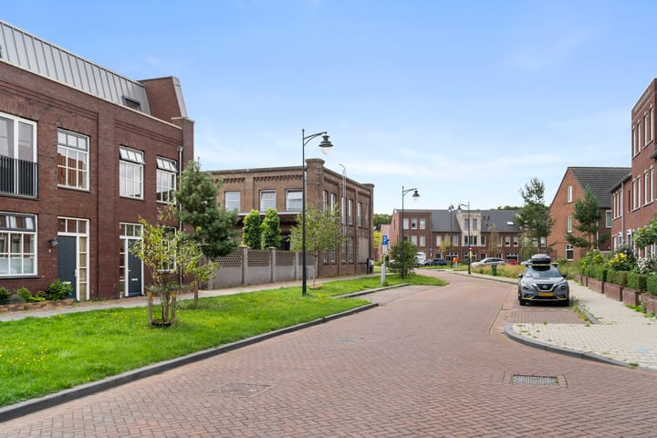 Foto 10 van Enkalaan 1