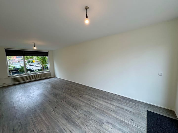 Foto 2 van Justus van Effenstraat 44