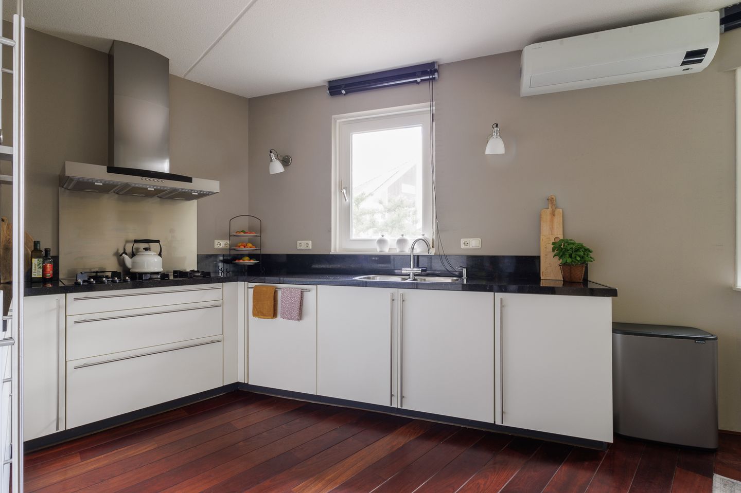 Foto 34 van Tjariet 56