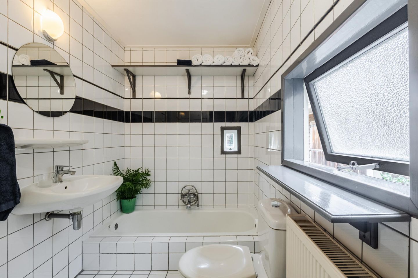 Photo 25 of Tolweg 54