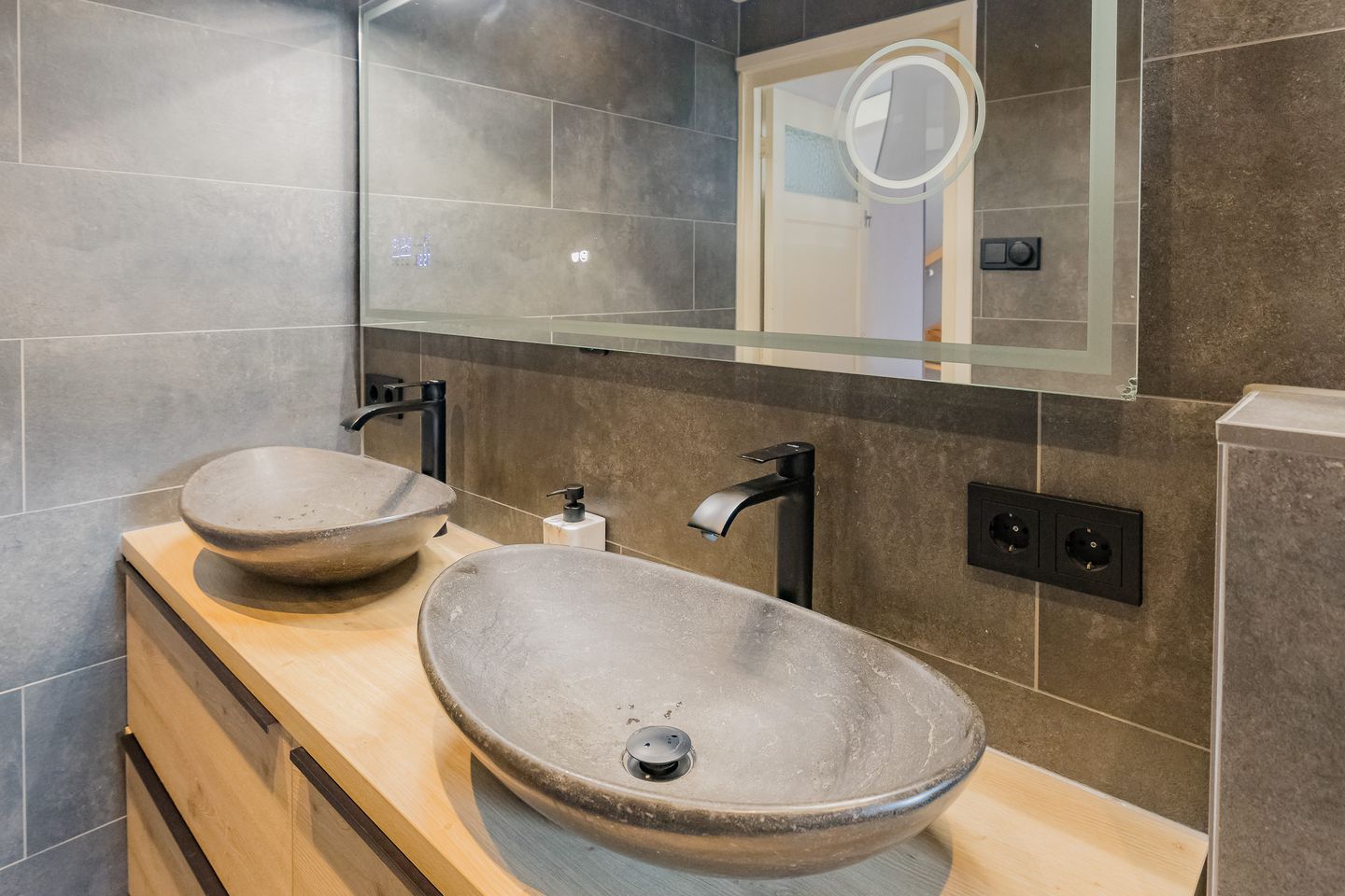 Foto 29 van Geleenstraat 27