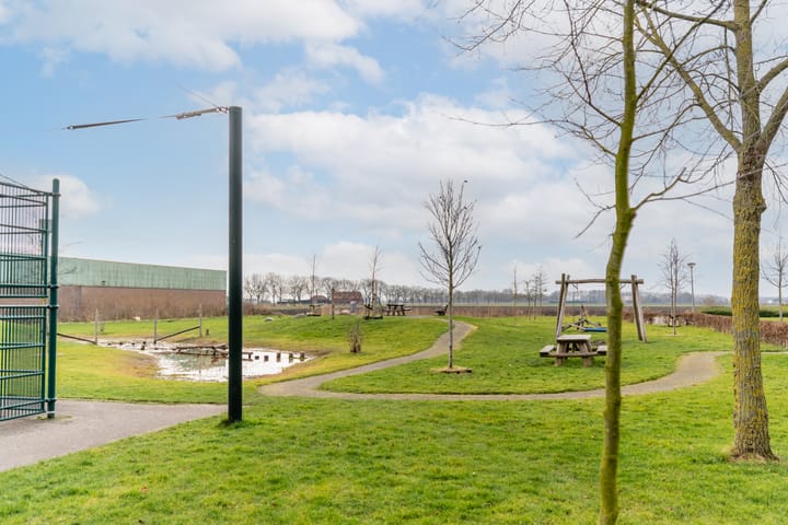 Foto 38 van Brugweg 7