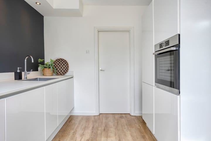 Photo 17 of Thorbeckestraat 86