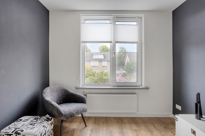 Photo 26 of Thorbeckestraat 86