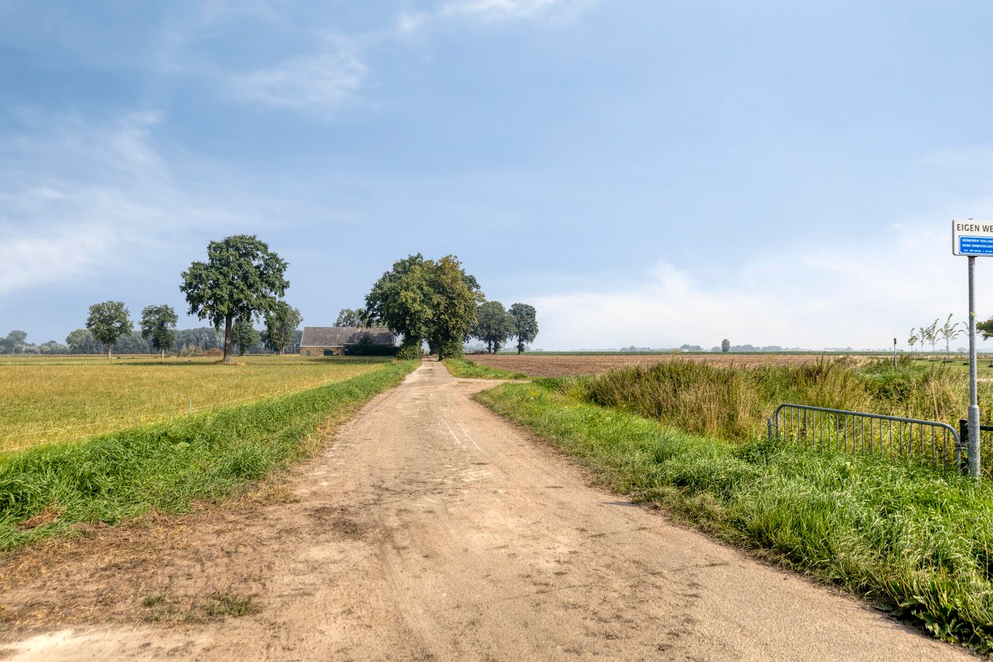 Foto 44 van 28 Oktoberstraat 3