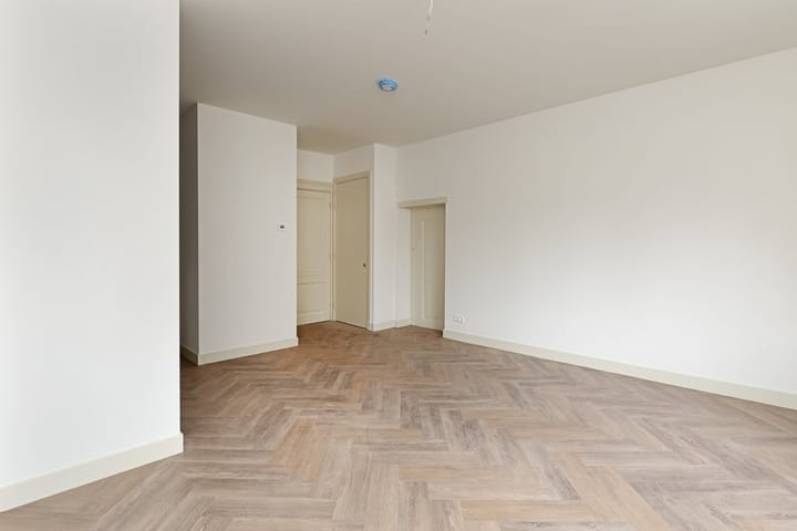 Photo 2 of Zijlstraat 60-B