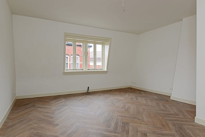 Photo 3 of Zijlstraat 60-B