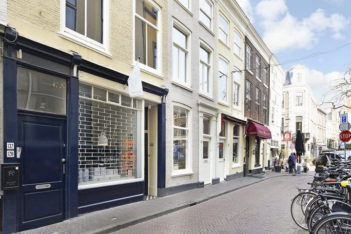 Photo 1 of Kazernestraat 142-A