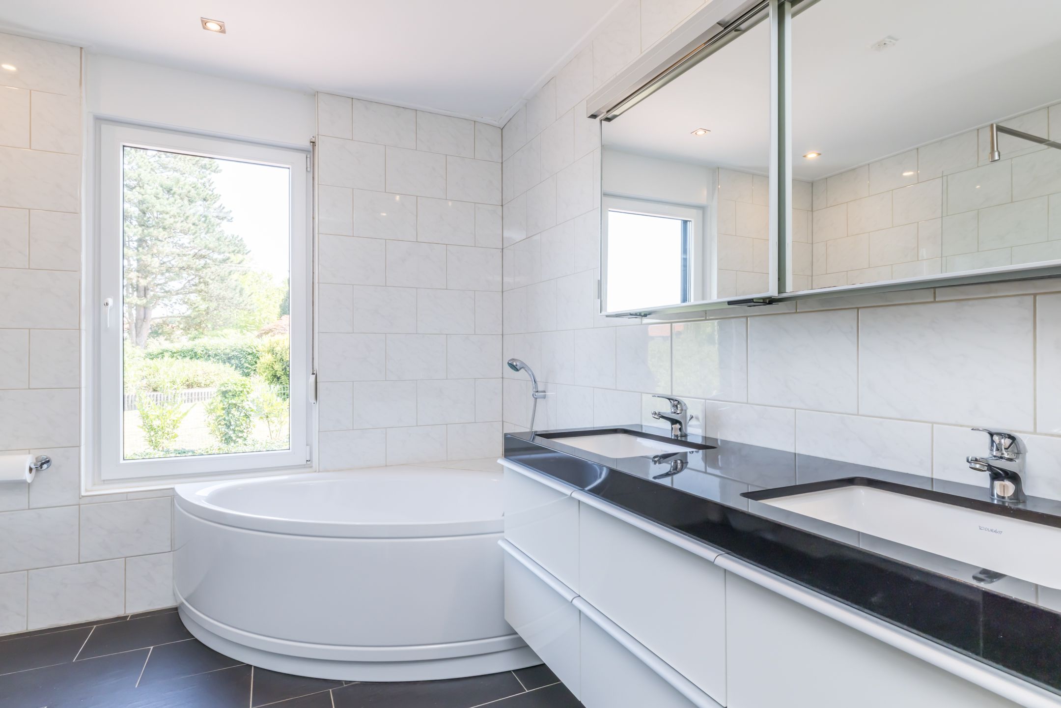 Photo 21 of Mariabergstraat 7-A