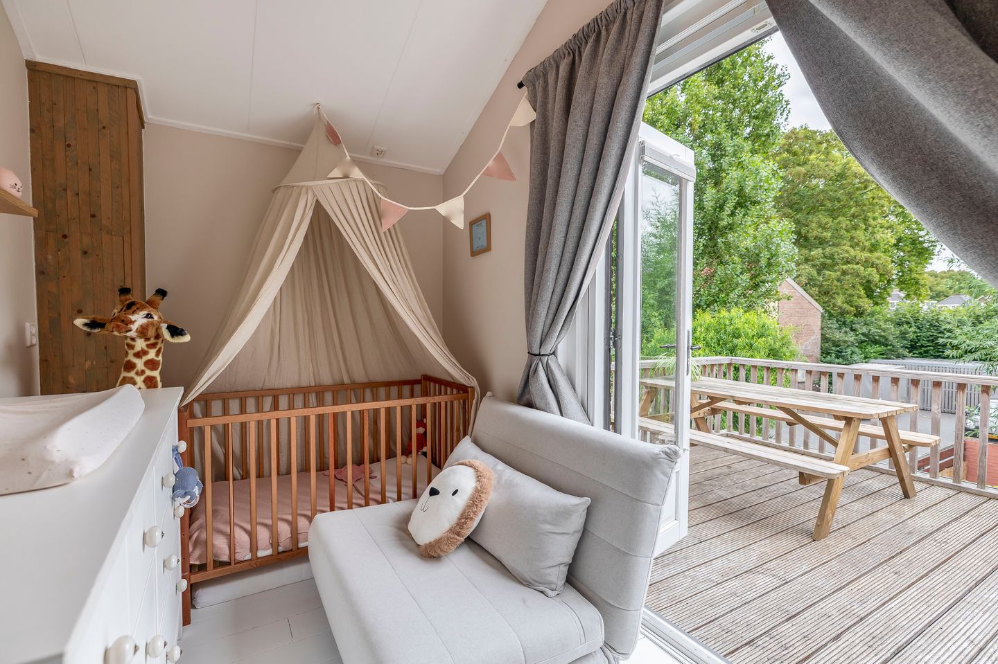 Foto 29 van Warmoezierskade 13