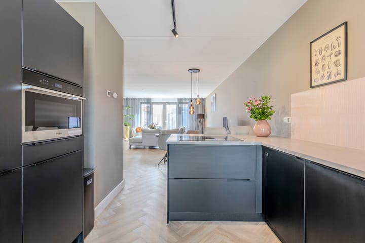 Foto 9 van Zevenaarstraat 12